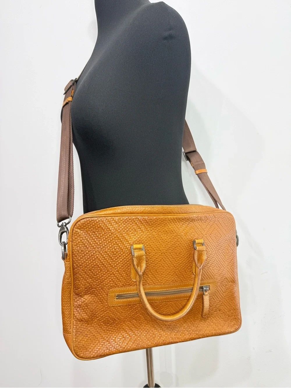 Jos A Bank Brown Leather Woven Texture Double Handle Shoulder Strap Commuter Bag